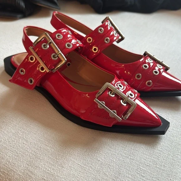 Nacarat size 9 patent leather Red Buckled Women's flats - Picture 2 of 4